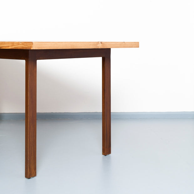Schreibtisch ONDERBANKEN von JOHANENLIES